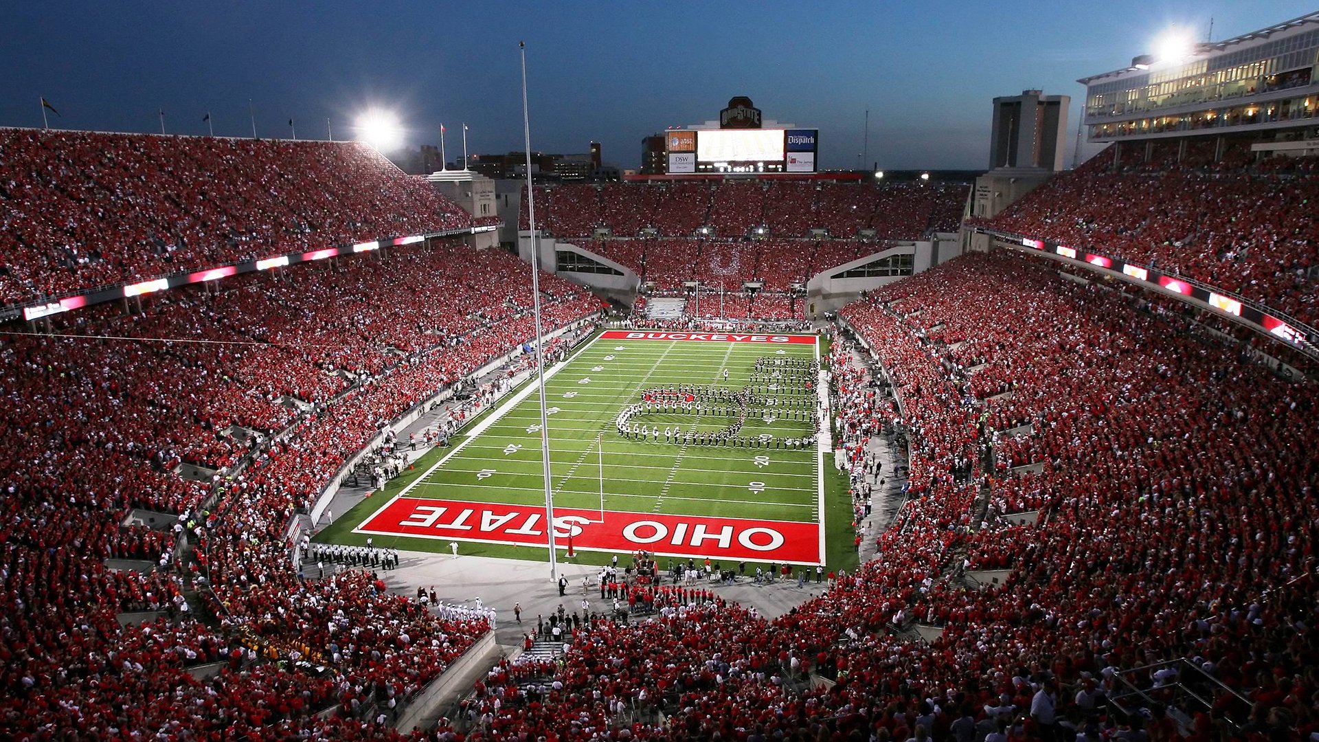 【赛场风云】比赛中那些令人难忘的精彩瞬间，赛场上的精彩瞬间作文700字